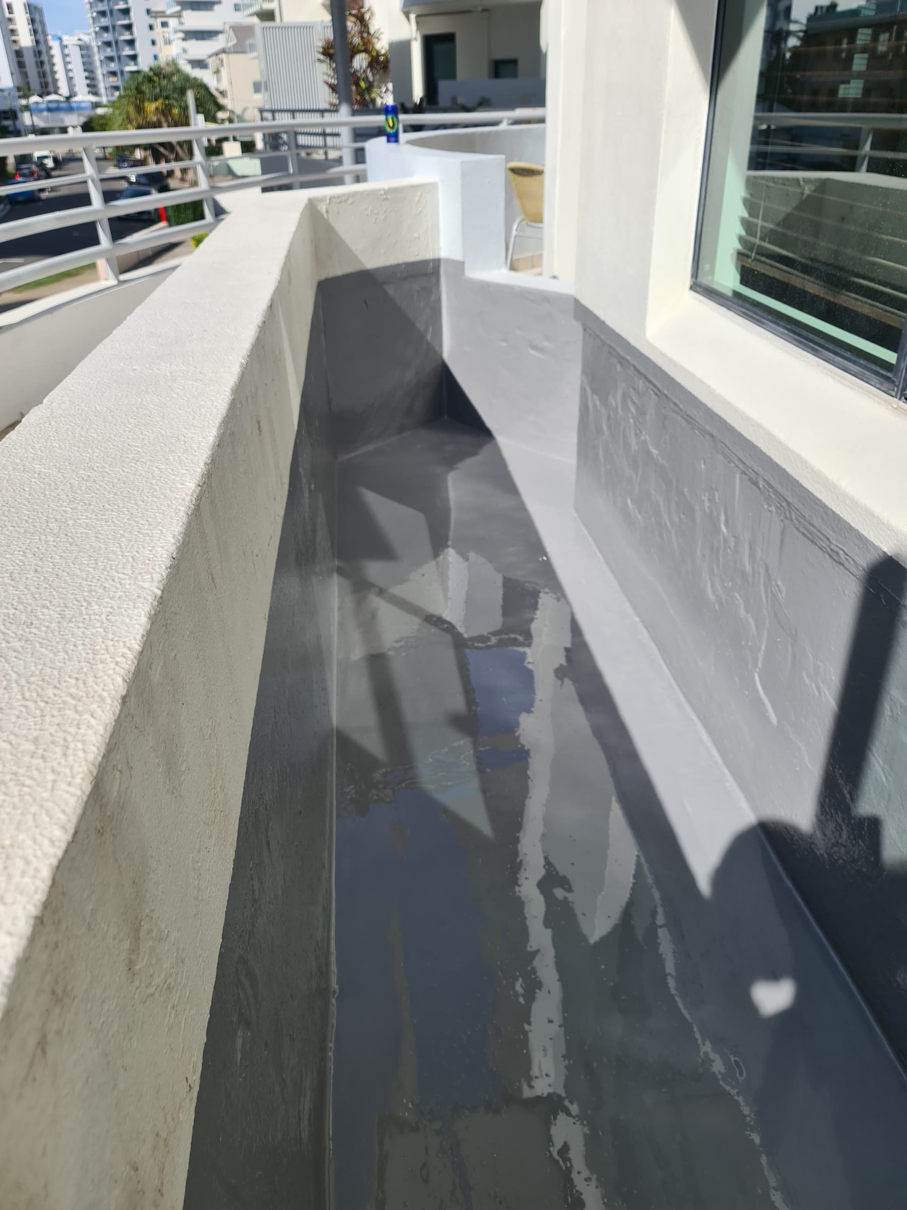 Built-in balcony planter waterproofed end to end